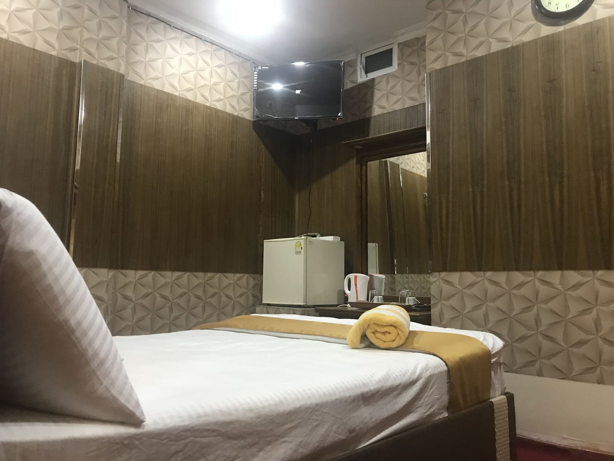 Oyo 112 Al Manaal Residency Hotel Colombo Buitenkant foto