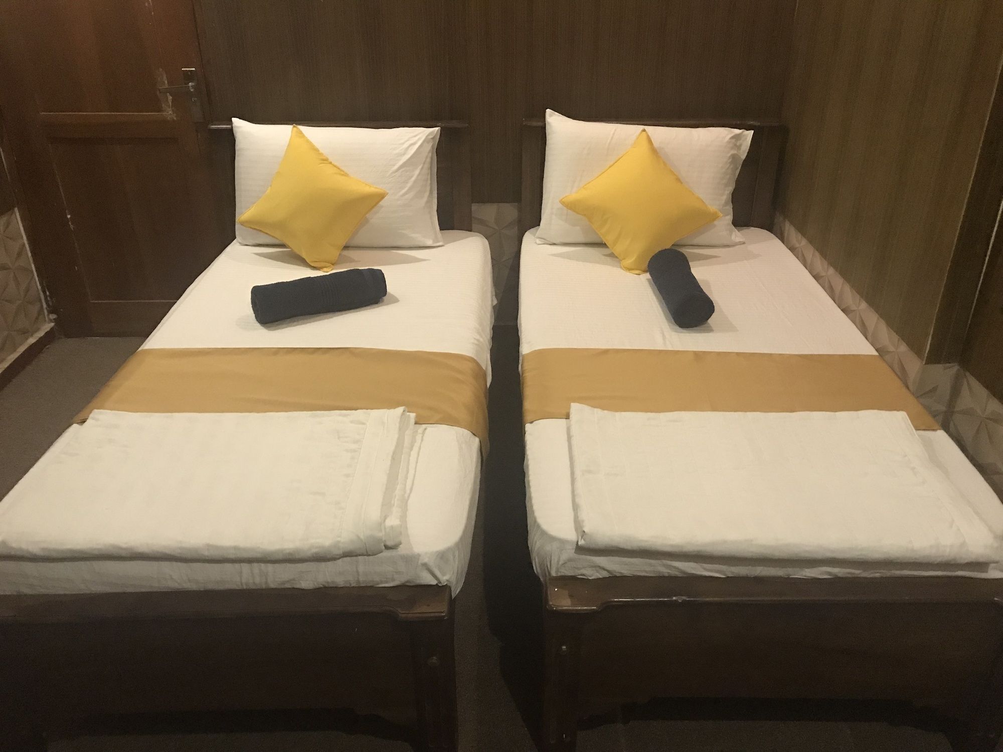 Oyo 112 Al Manaal Residency Hotel Colombo Buitenkant foto